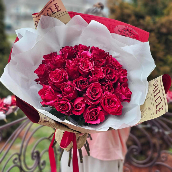 Bouquet -  25 Tiger Roses