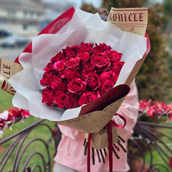 Bouquet -  25 Tiger Roses