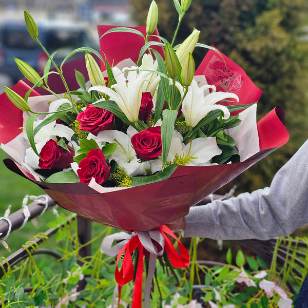 white lily and red rose bouquet Bouquet